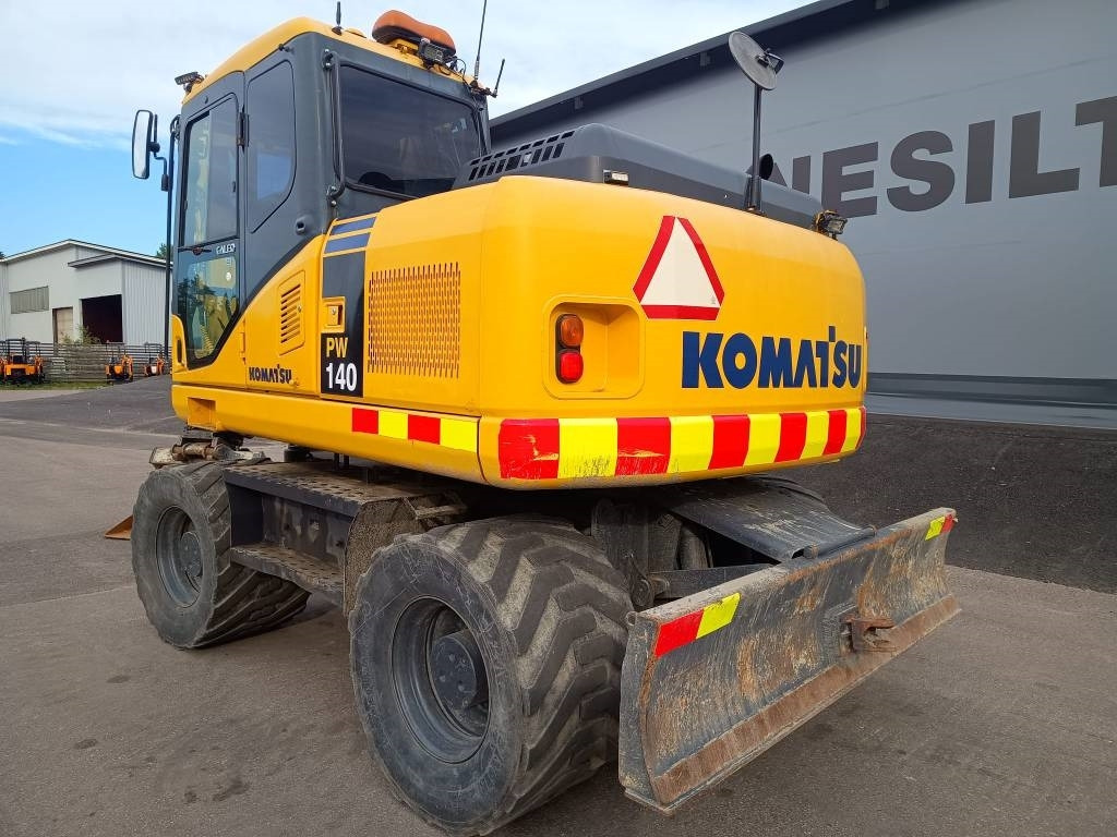 Komatsu PW140-7 PYÖRITTÄJÄLLÄ - Escavadeira de rodas: foto 3 Komatsu PW140-7 PYÖRITTÄJÄLLÄ - Escavadeira de rodas: foto 3