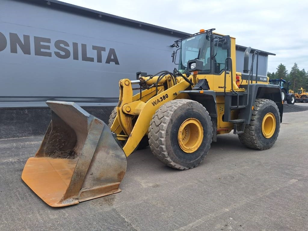 Komatsu WA 380-3A - Pá carregadora de rodas: foto 2 Komatsu WA 380-3A - Pá carregadora de rodas: foto 2