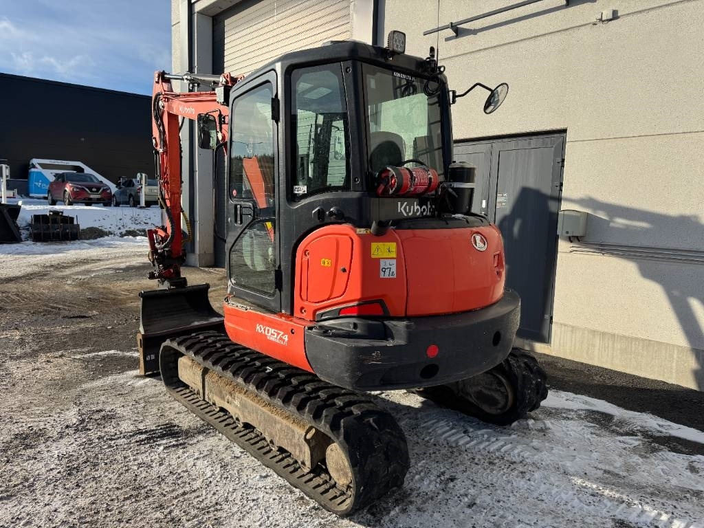 Kubota KX057-4 Pyörittäjällä - Mini escavadeira: foto 3 Kubota KX057-4 Pyörittäjällä - Mini escavadeira: foto 3