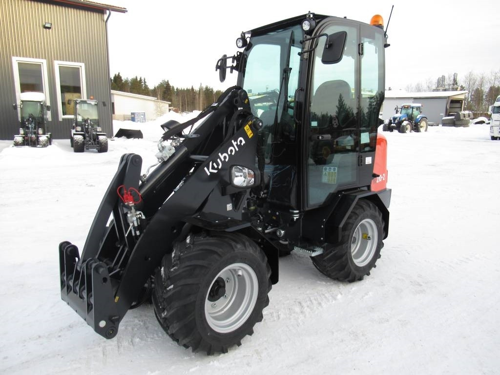 Kubota RT210-2 UUSI, TAKUU - Carregadora articulada: foto 2 Kubota RT210-2 UUSI, TAKUU - Carregadora articulada: foto 2