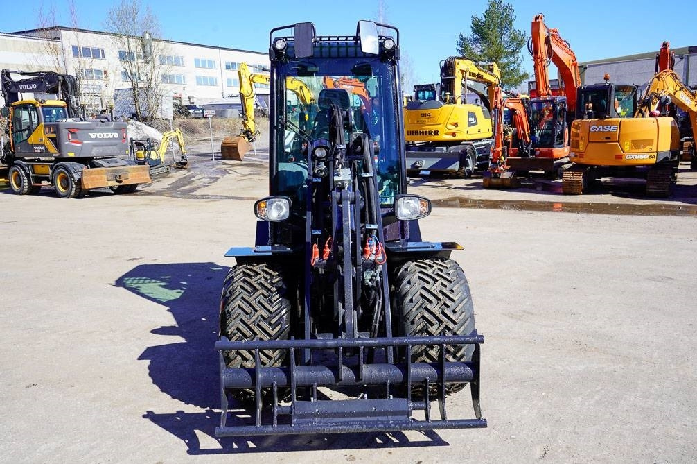 Kubota RT250-2 UUSI KONE! - Carregadora articulada: foto 4 Kubota RT250-2 UUSI KONE! - Carregadora articulada: foto 4