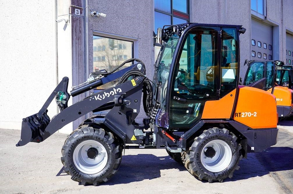 Kubota RT270-2 DELUXE MALLI - Carregadora articulada: foto 1 Kubota RT270-2 DELUXE MALLI - Carregadora articulada: foto 1