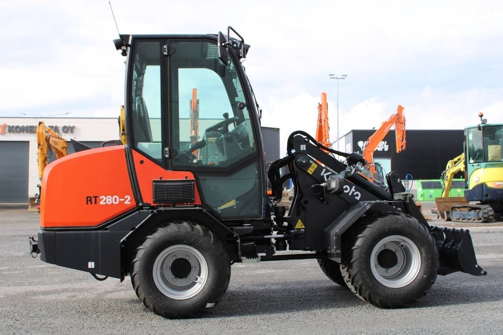 Kubota RT280-2 UUSI - Carregadora articulada: foto 5 Kubota RT280-2 UUSI - Carregadora articulada: foto 5