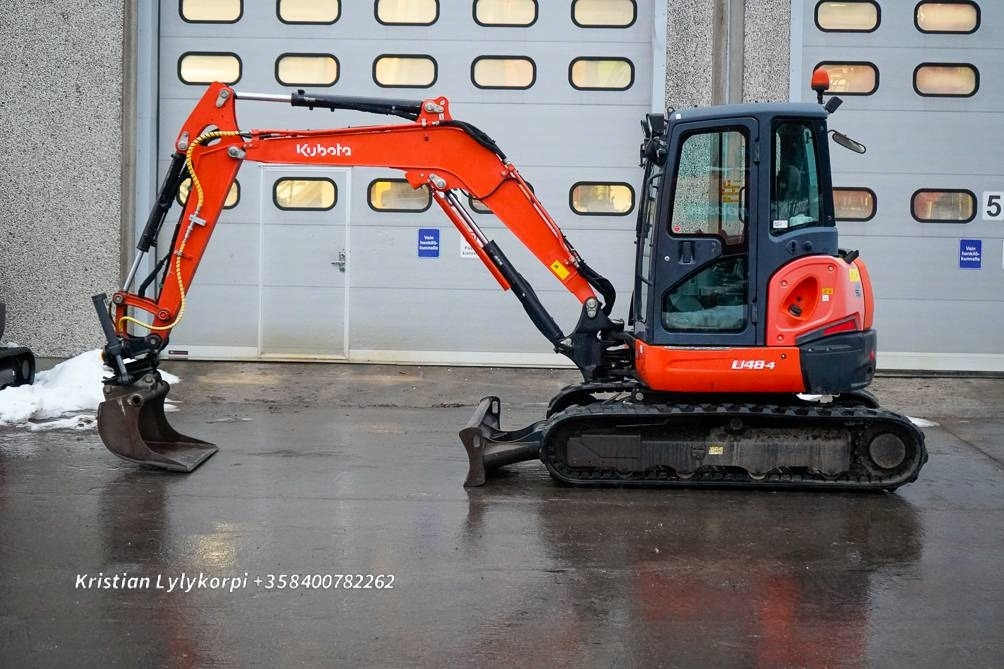 Kubota U48-4 kallistajalla - Mini escavadeira: foto 1 Kubota U48-4 kallistajalla - Mini escavadeira: foto 1