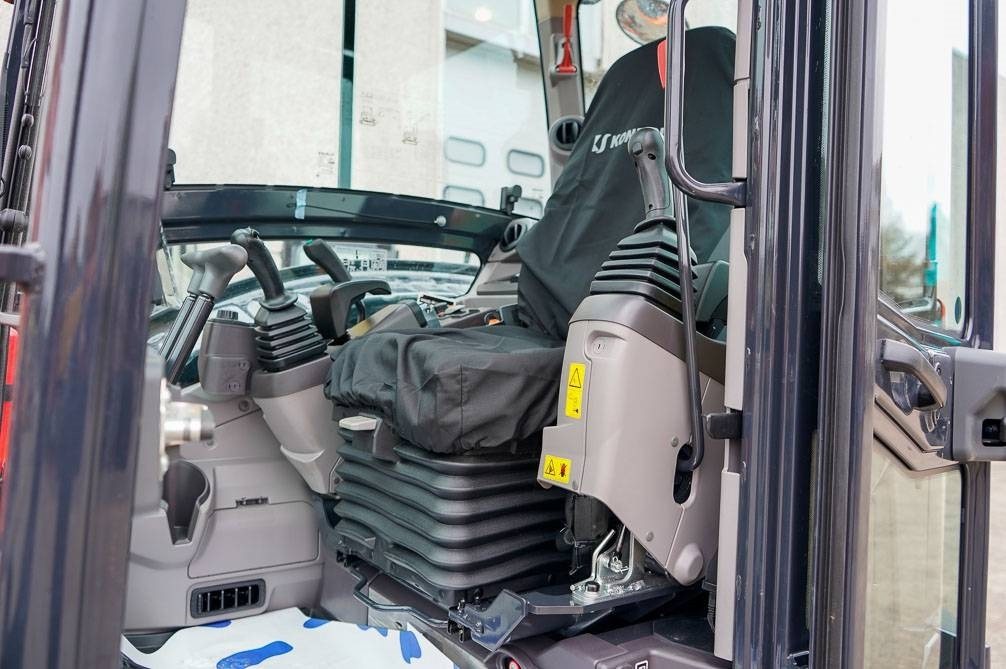 Mini escavadeira Kubota U56-5 VALMIIKSI VARUSTELTU: foto 19