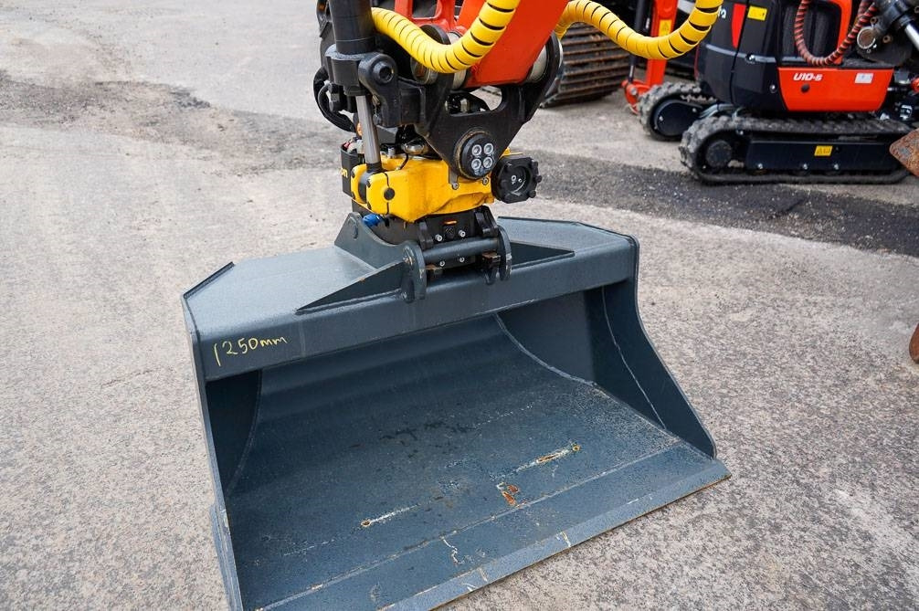 Mini escavadeira Kubota U56-5 VALMIIKSI VARUSTELTU: foto 13