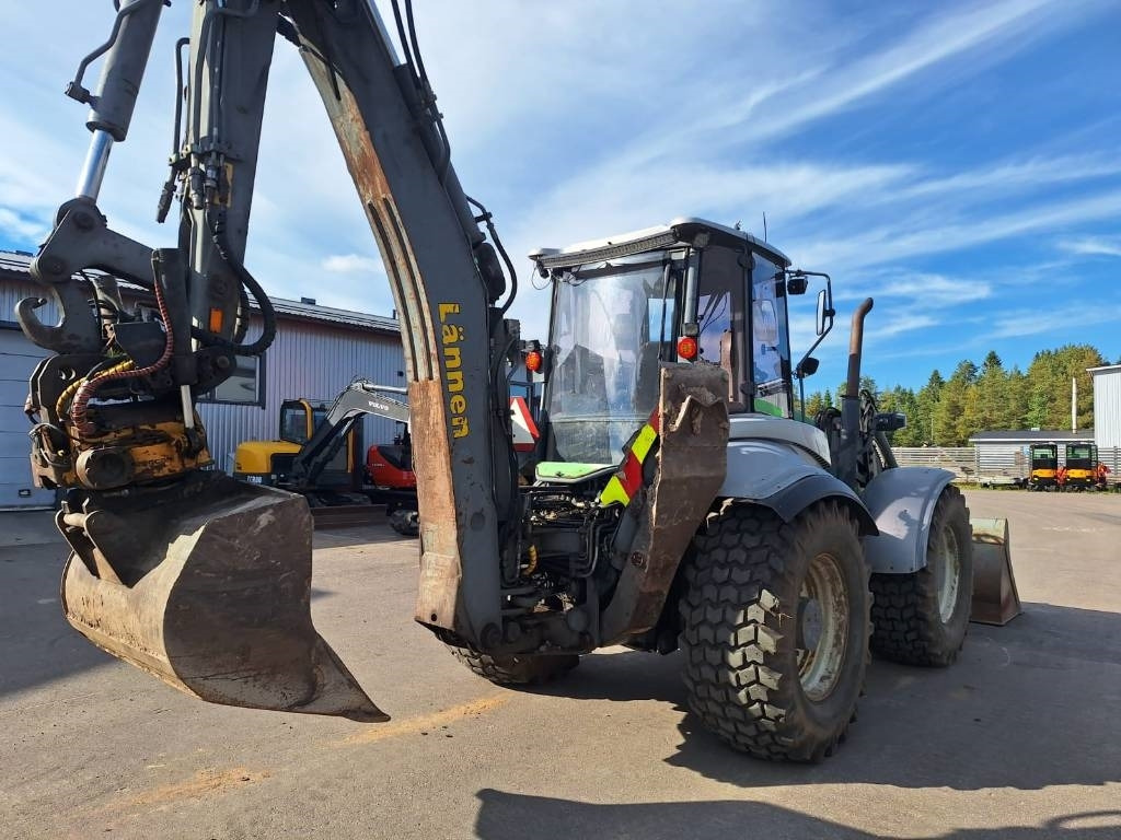 Lännen 8600E PYÖRITTÄJÄLLÄ - Retroescavadeira: foto 4 Lännen 8600E PYÖRITTÄJÄLLÄ - Retroescavadeira: foto 4