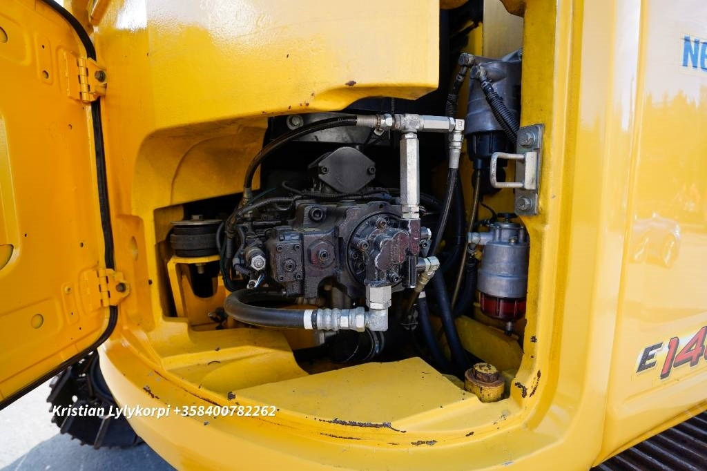 Escavadora de rastos New Holland E140CSR ENGCONILLA: foto 28