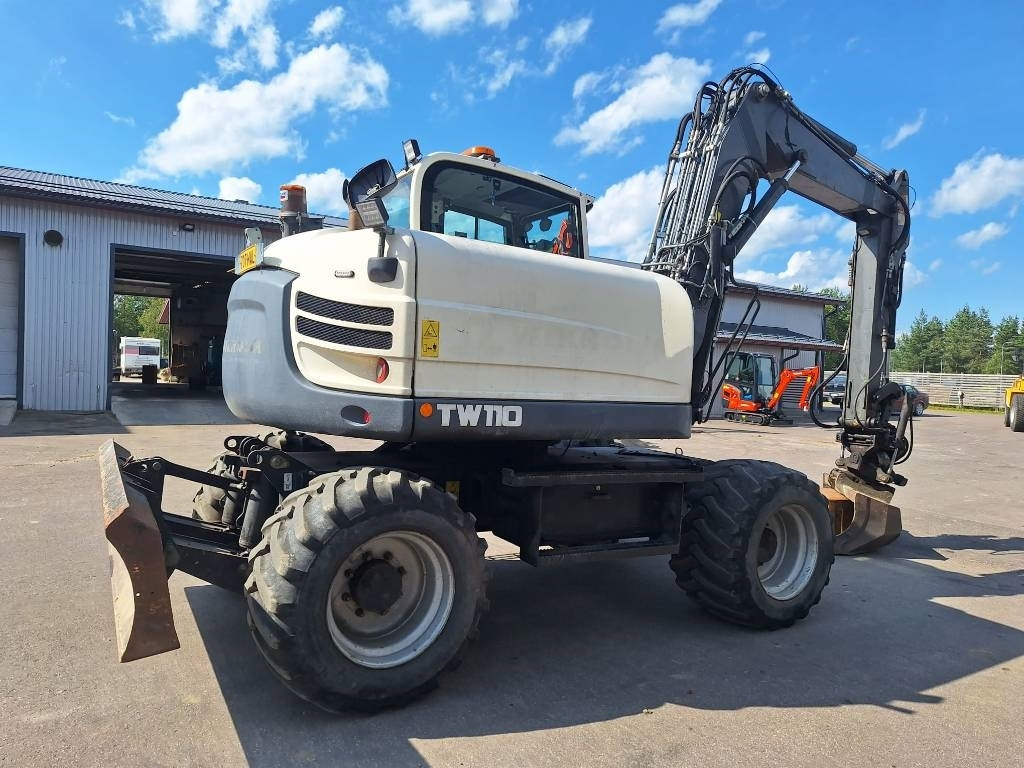 Terex TW110 PYÖRITTÄJÄ, YM. - Escavadeira de rodas: foto 4 Terex TW110 PYÖRITTÄJÄ, YM. - Escavadeira de rodas: foto 4