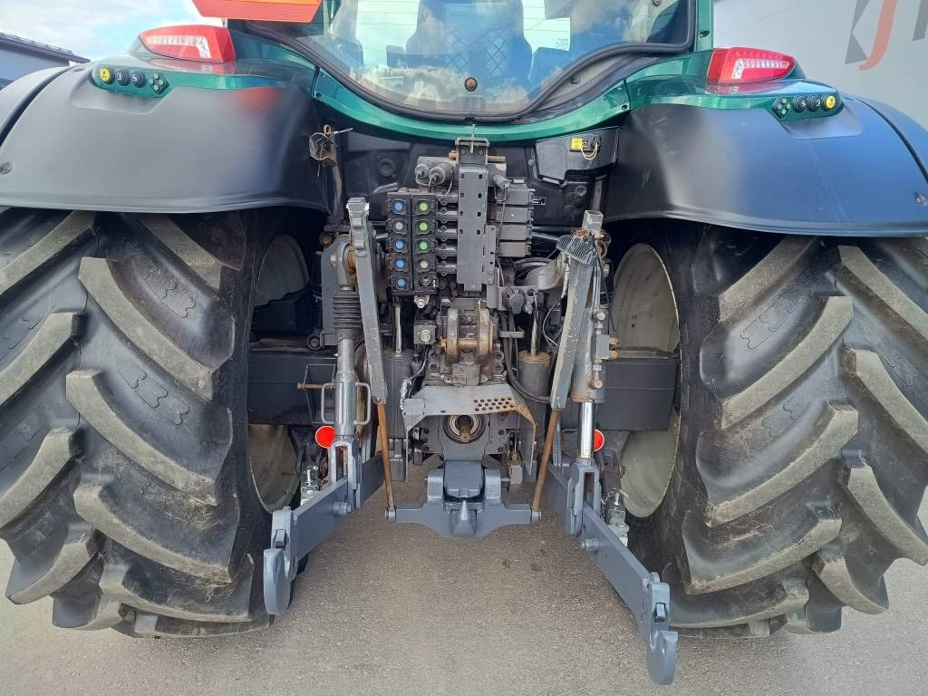 Valtra N174 VERSU ETUKUORMAAJALLA - Trator: foto 5 Valtra N174 VERSU ETUKUORMAAJALLA - Trator: foto 5