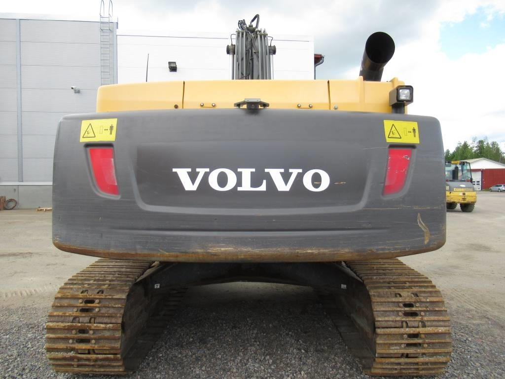 Volvo EC300DL PYÖRITTÄJÄLLÄ - Escavadora de rastos: foto 4 Volvo EC300DL PYÖRITTÄJÄLLÄ - Escavadora de rastos: foto 4
