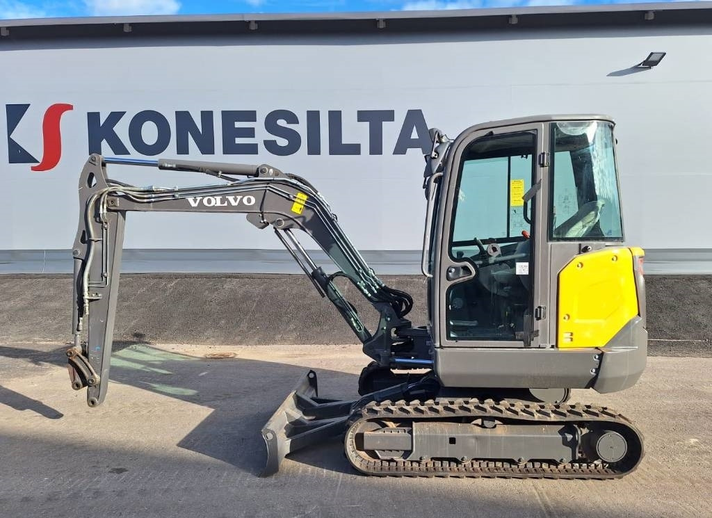 Volvo EC35D HIENO KUNTO - Mini escavadeira: foto 1 Volvo EC35D HIENO KUNTO - Mini escavadeira: foto 1