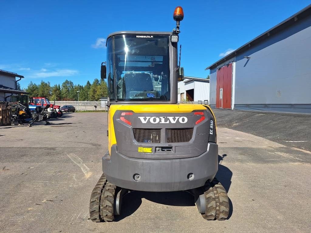 Volvo EC35D PYÖRITTÄJÄLLÄ - Mini escavadeira: foto 3 Volvo EC35D PYÖRITTÄJÄLLÄ - Mini escavadeira: foto 3