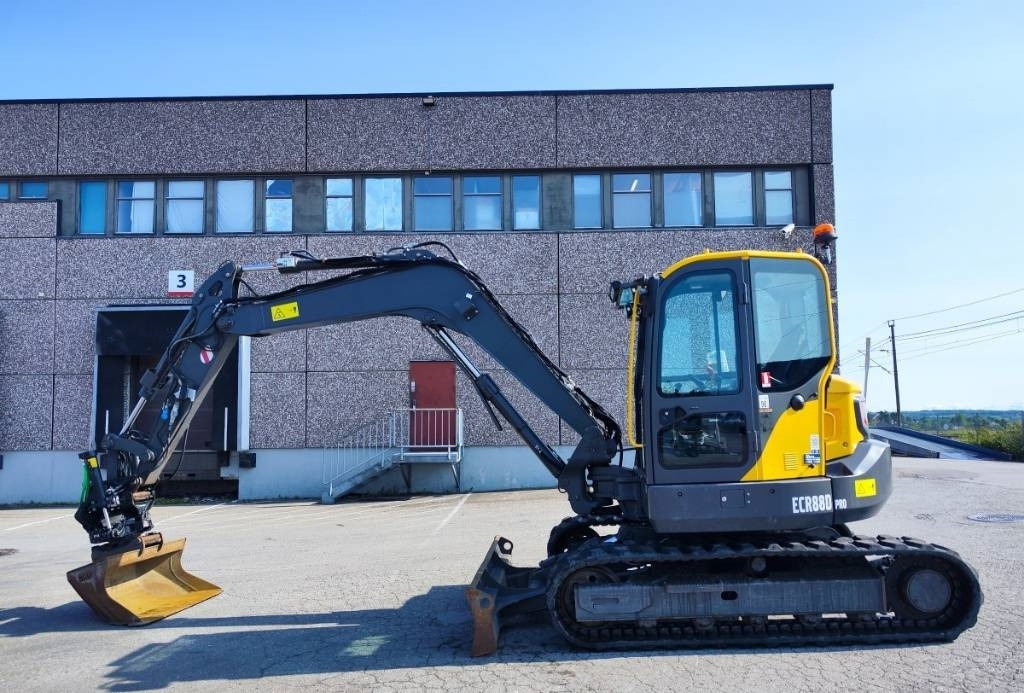 Volvo ECR 88 D PRO vähän ajettu - Mini escavadeira: foto 1 Volvo ECR 88 D PRO vähän ajettu - Mini escavadeira: foto 1