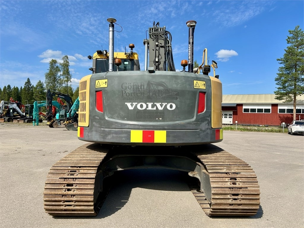 Volvo ECR235CL PYÖRITTÄJÄ, 3D-LAITTEET - Escavadora de rastos: foto 4 Volvo ECR235CL PYÖRITTÄJÄ, 3D-LAITTEET - Escavadora de rastos: foto 4