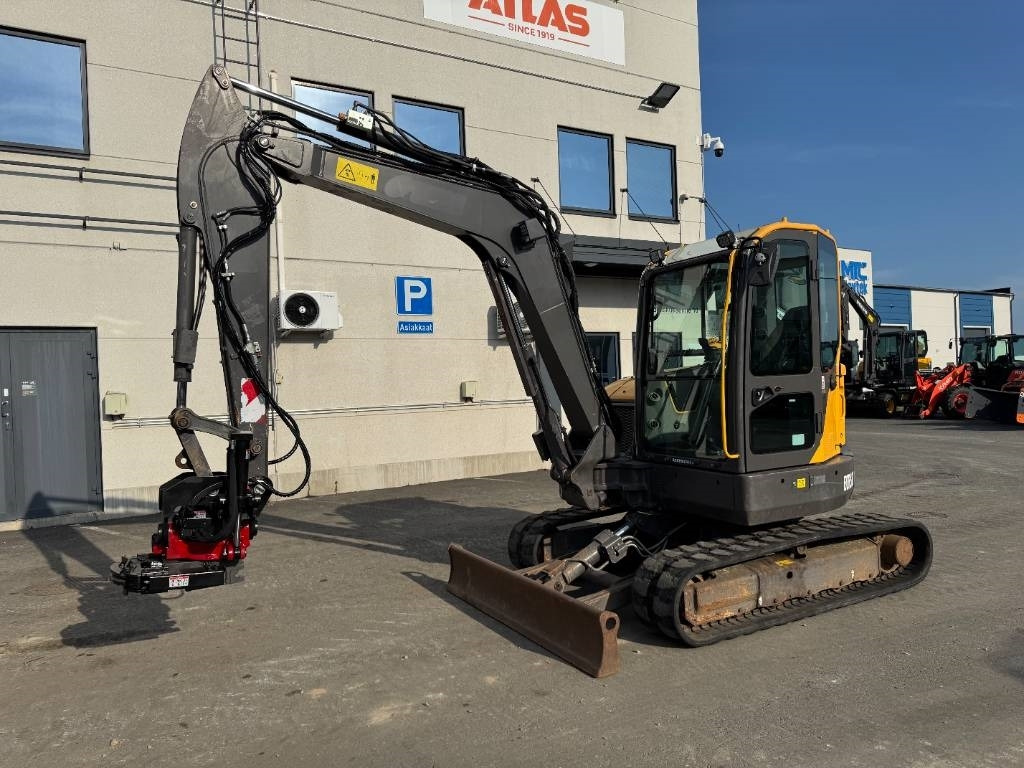 Volvo ECR58D PYÖRITTÄJÄLLÄ - Mini escavadeira: foto 2 Volvo ECR58D PYÖRITTÄJÄLLÄ - Mini escavadeira: foto 2