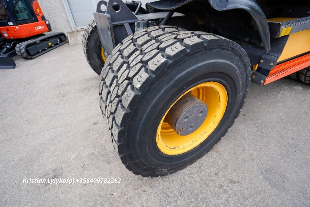 Escavadeira de rodas Volvo EWR150E ROTOTILTILLÄ: foto 13