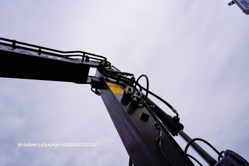 Escavadeira de rodas Volvo EWR150E ROTOTILTILLÄ: foto 18