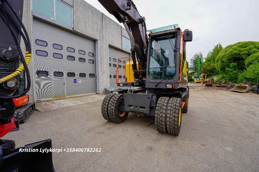 Escavadeira de rodas Volvo EWR150E ROTOTILTILLÄ: foto 11