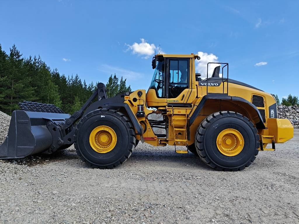Volvo L220H MYYTY!!SOLD!! - Pá carregadora de rodas: foto 1 Volvo L220H MYYTY!!SOLD!! - Pá carregadora de rodas: foto 1