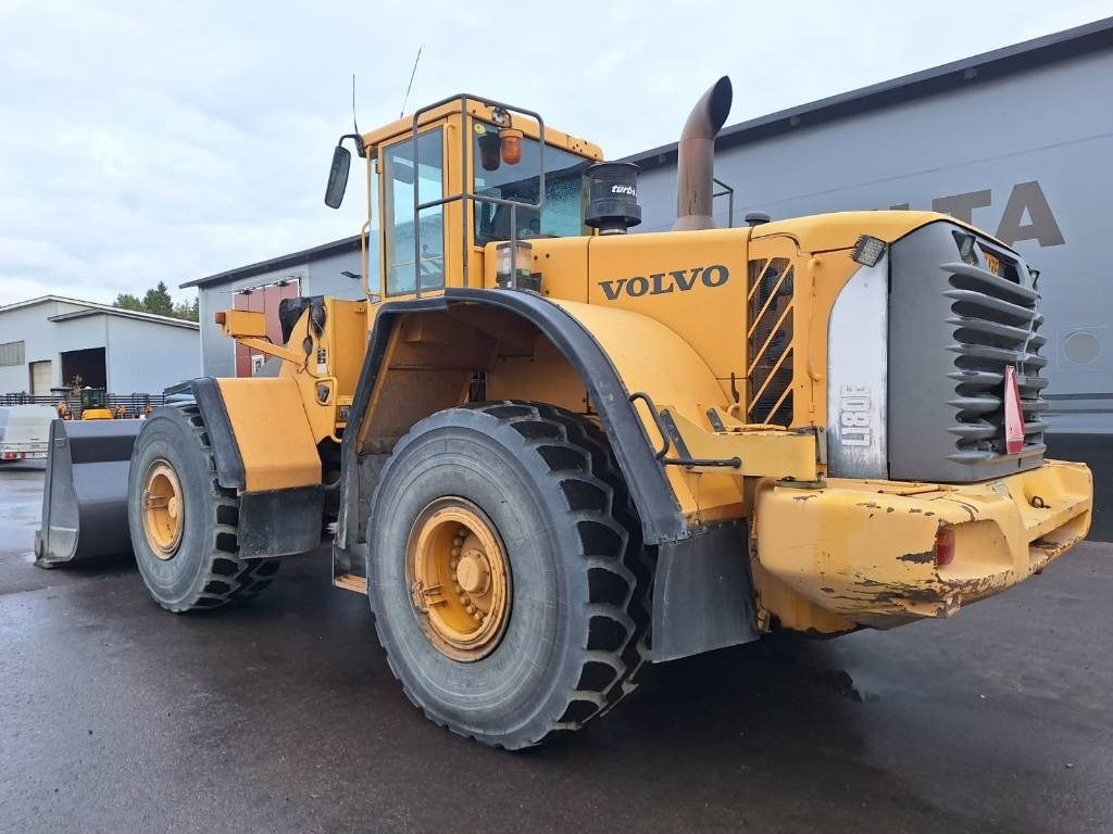 Volvo MYYTY! SOLD! L180E VAAKALLA  - Pá carregadora de rodas: foto 2 Volvo MYYTY! SOLD! L180E VAAKALLA  - Pá carregadora de rodas: foto 2