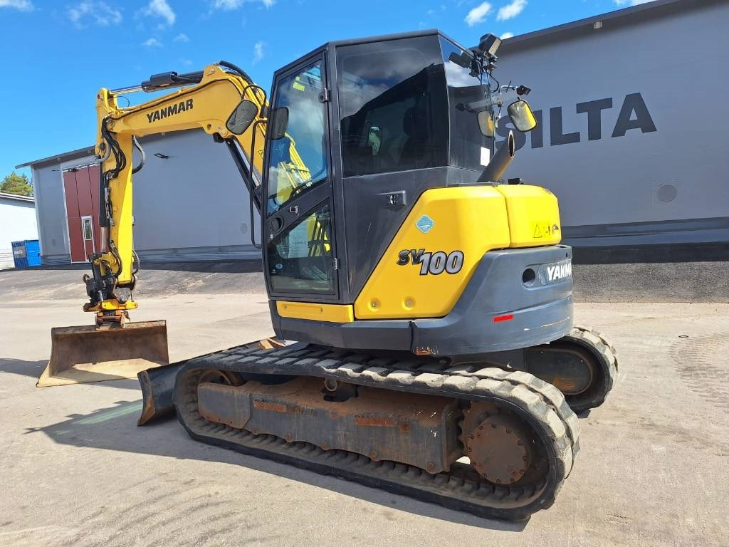 Yanmar SV100-2A PYÖRITTÄJÄLLÄ  - Mini escavadeira: foto 2 Yanmar SV100-2A PYÖRITTÄJÄLLÄ  - Mini escavadeira: foto 2