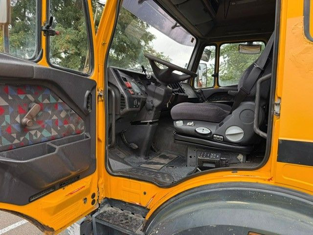 Locação financeira de  Mercedes-Benz 1827. Kran Palfinger PK13000. Mercedes-Benz 1827. Kran Palfinger PK13000.: foto 14