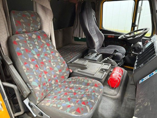 Locação financeira de  Mercedes-Benz 1827. Kran Palfinger PK13000. Mercedes-Benz 1827. Kran Palfinger PK13000.: foto 18