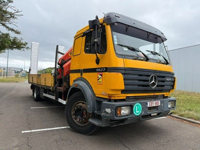 Locação financeira de  Mercedes-Benz 1827. Kran Palfinger PK13000. Mercedes-Benz 1827. Kran Palfinger PK13000.: foto 13