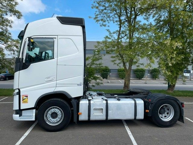 Volvo FH460. Klimaautomatik. Retarder. - Tractor: foto 2 Volvo FH460. Klimaautomatik. Retarder. - Tractor: foto 2