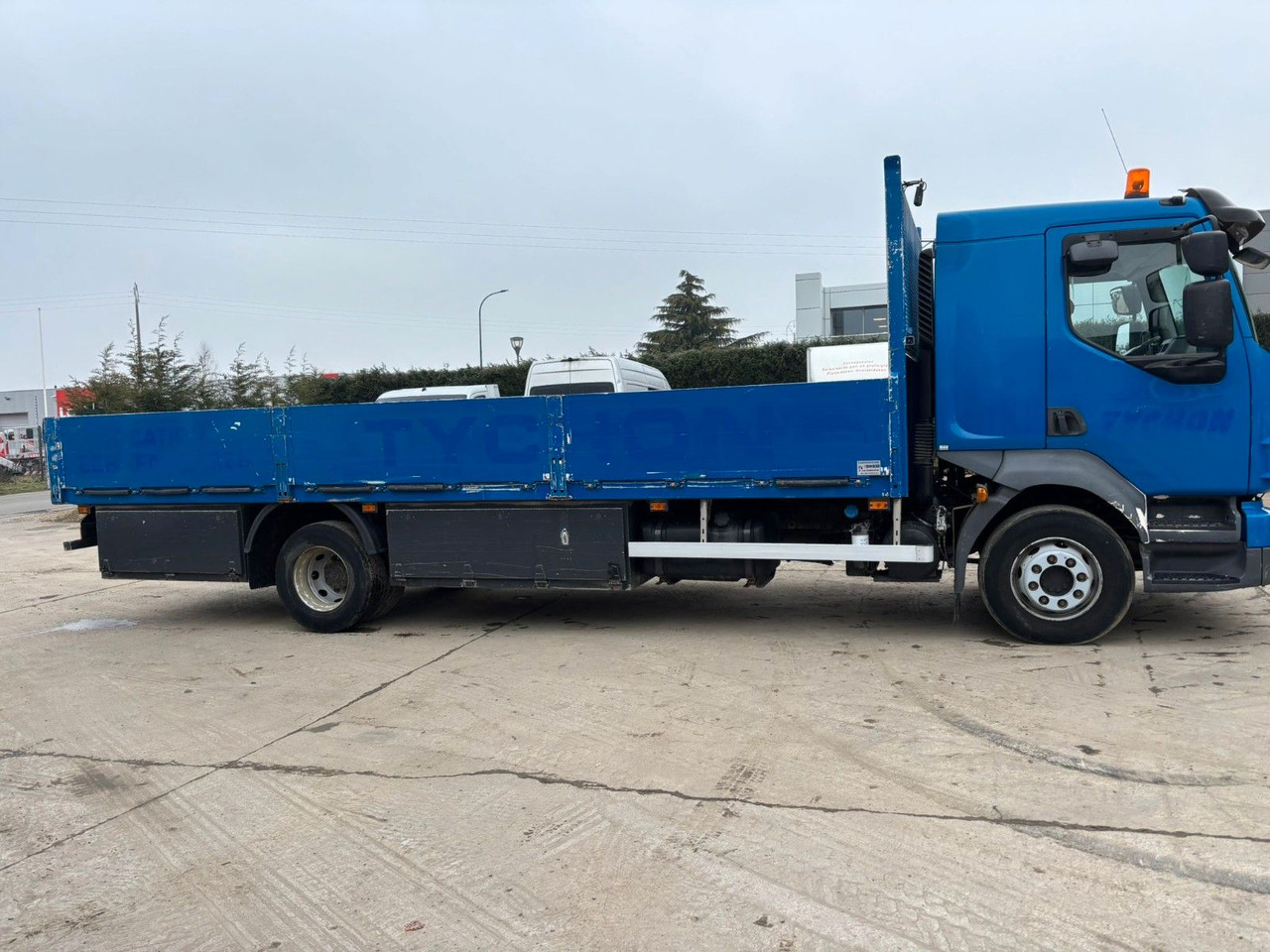 Volvo FL7-240. Pritsche 6.80m. EU5. - Camião de caixa aberta/ Plataforma: foto 3 Volvo FL7-240. Pritsche 6.80m. EU5. - Camião de caixa aberta/ Plataforma: foto 3
