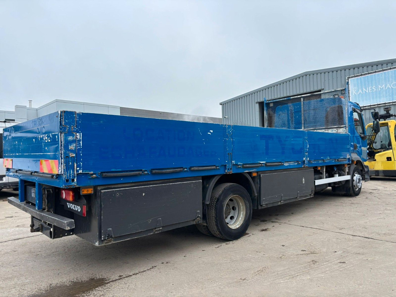 Volvo FL7-240. Pritsche 6.80m. EU5. - Camião de caixa aberta/ Plataforma: foto 4 Volvo FL7-240. Pritsche 6.80m. EU5. - Camião de caixa aberta/ Plataforma: foto 4