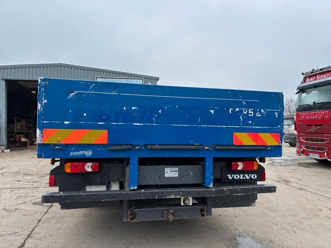 Volvo FL7-240. Pritsche 6.80m. EU5. - Camião de caixa aberta/ Plataforma: foto 5 Volvo FL7-240. Pritsche 6.80m. EU5. - Camião de caixa aberta/ Plataforma: foto 5