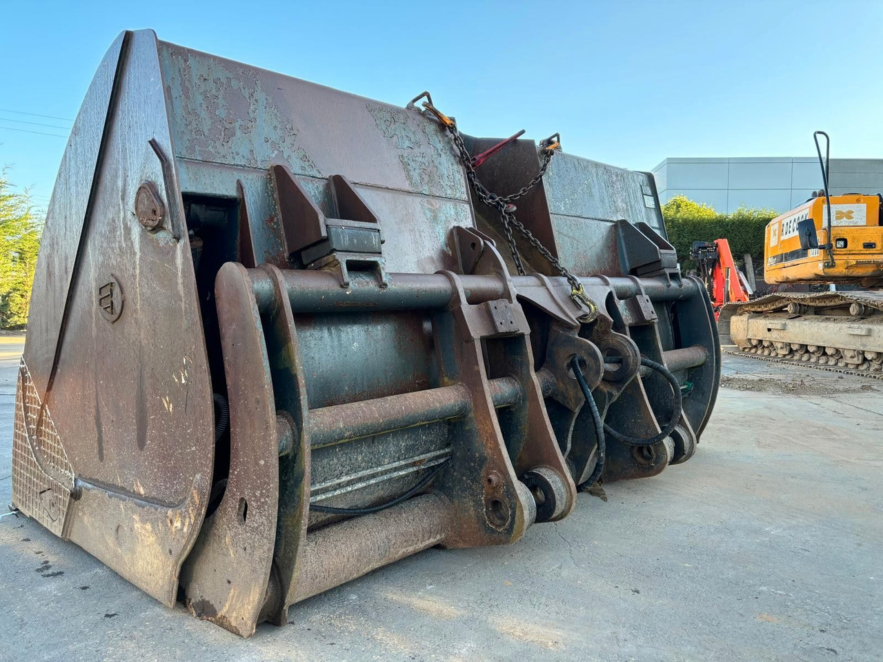 Volvo L150 - L180 - L220. Kippschaufel 5m3. Volvo L150 - L180 - L220. Kippschaufel 5m3. - Balde carregador para Máquina de construção: foto 1 Volvo L150 - L180 - L220. Kippschaufel 5m3. Volvo L150 - L180 - L220. Kippschaufel 5m3. - Balde carregador para Máquina de construção: foto 1