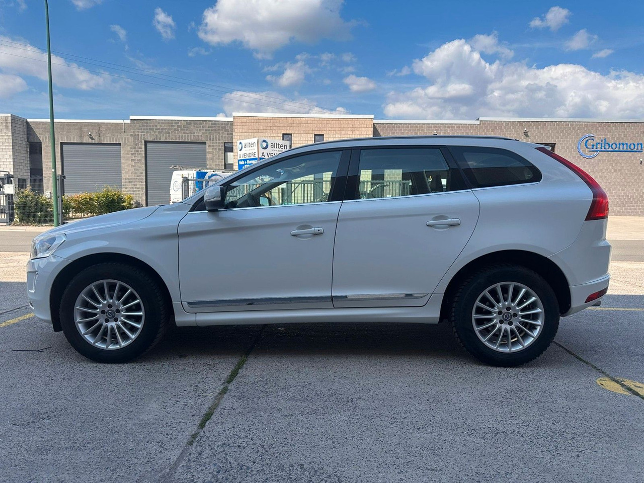 Volvo XC60 D3. Automatik. Klima. Kamera. Volleder. - SUV: foto 2 Volvo XC60 D3. Automatik. Klima. Kamera. Volleder. - SUV: foto 2