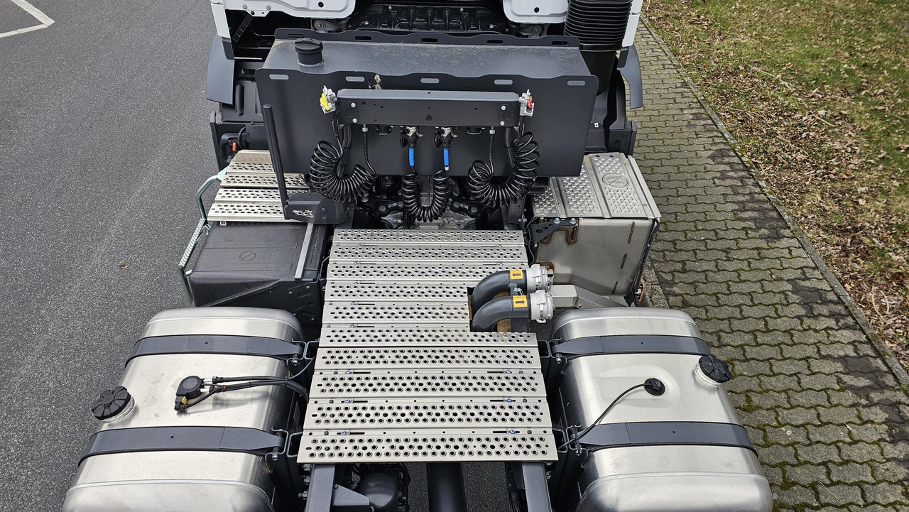 Tractor novo MERCEDES-BENZ Actros 3340 S 6x4 ADR Euro 3 Tractor Head: foto 8