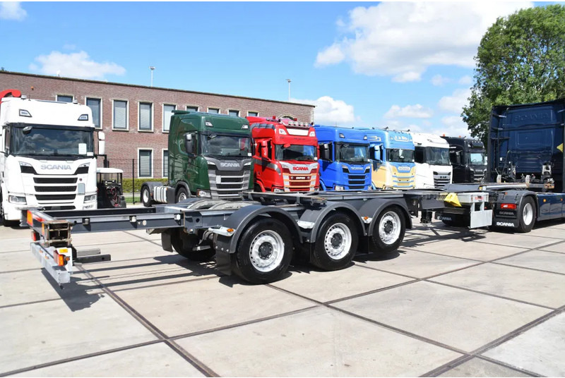 Renders HASTRAILER FCC - ALL CONNECTIONS - LIFT AXLE - 2 x EXTENDABLE - SAF AXLES - DISC BRAKES - EXCELLENT CONDITION - - Semi-reboque transportador de contêineres/ Caixa móvel: foto 3 Renders HASTRAILER FCC - ALL CONNECTIONS - LIFT AXLE - 2 x EXTENDABLE - SAF AXLES - DISC BRAKES - EXCELLENT CONDITION - - Semi-reboque transportador de contêineres/ Caixa móvel: foto 3