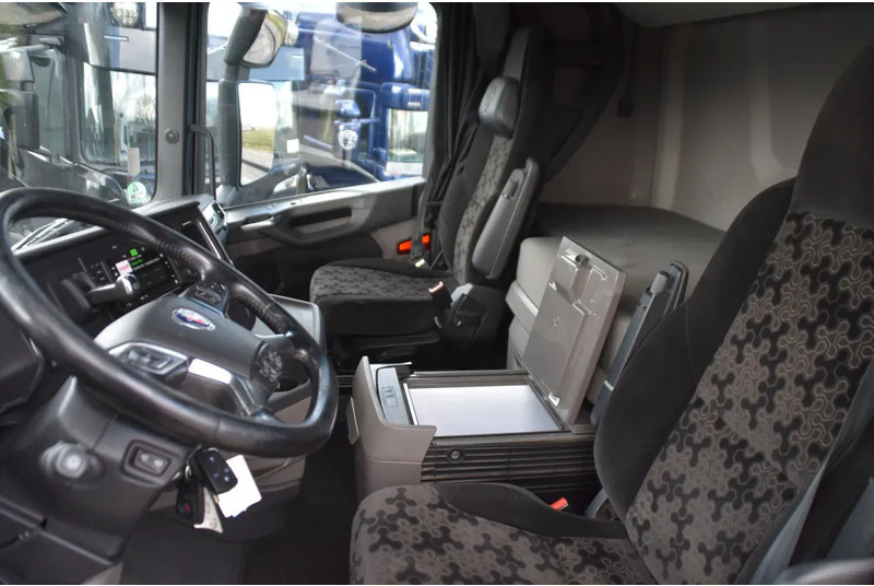 Scania S500 NGS 6x2*4 - HOOKLIFT SYSTEM - RETARDER - PARK. AIRCO - WHEELBASE: 475 CM - PTO - GOOD CONDITION - - Camião polibenne: foto 5 Scania S500 NGS 6x2*4 - HOOKLIFT SYSTEM - RETARDER - PARK. AIRCO - WHEELBASE: 475 CM - PTO - GOOD CONDITION - - Camião polibenne: foto 5