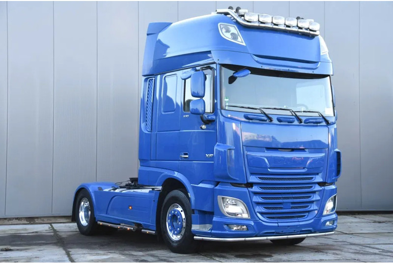 DAF XF 530 SSC 4x2 - RETARDER - PARK. AIRCO - 2 x FUEL TANKS - ALCOA'S - LED - TOP CONDITION - - Tractor: foto 2 DAF XF 530 SSC 4x2 - RETARDER - PARK. AIRCO - 2 x FUEL TANKS - ALCOA'S - LED - TOP CONDITION - - Tractor: foto 2