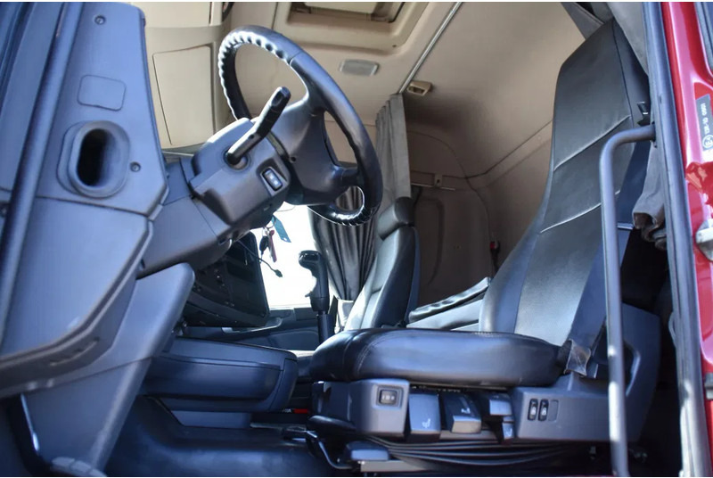 Scania R420 HL 6x2/4 - ADR FL - MANUAL - EURO 5 - 698 TKM - HYDRAULIC SYSTEM - LEATHER SEATS - XENON - - Tractor: foto 4 Scania R420 HL 6x2/4 - ADR FL - MANUAL - EURO 5 - 698 TKM - HYDRAULIC SYSTEM - LEATHER SEATS - XENON - - Tractor: foto 4