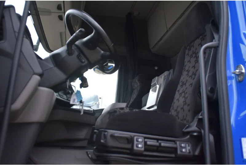 Scania R460 NGS 4x2 - SUPER - RETARDER - 324 TKM - PARK. AIRCO - ACC - NAVI - 2 x FUEL TANKS - TOP CONDITION - - Tractor: foto 4 Scania R460 NGS 4x2 - SUPER - RETARDER - 324 TKM - PARK. AIRCO - ACC - NAVI - 2 x FUEL TANKS - TOP CONDITION - - Tractor: foto 4