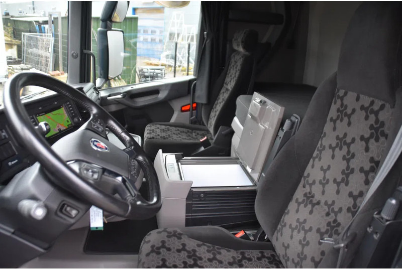 Scania R460 NGS 4x2 - SUPER - RETARDER - 325 TKM - PARK. AIRCO - ACC - NAVI - 2 x FUEL TANKS - TOP CONDITION - - Tractor: foto 5 Scania R460 NGS 4x2 - SUPER - RETARDER - 325 TKM - PARK. AIRCO - ACC - NAVI - 2 x FUEL TANKS - TOP CONDITION - - Tractor: foto 5