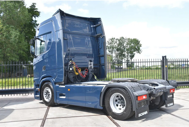Scania S450 NGS 4x2NB - FULL AIR - RETARDER - ACC - PARK. AIRCO - 2 x FUEL TANKS - TOP CONDITION - - Tractor: foto 3 Scania S450 NGS 4x2NB - FULL AIR - RETARDER - ACC - PARK. AIRCO - 2 x FUEL TANKS - TOP CONDITION - - Tractor: foto 3