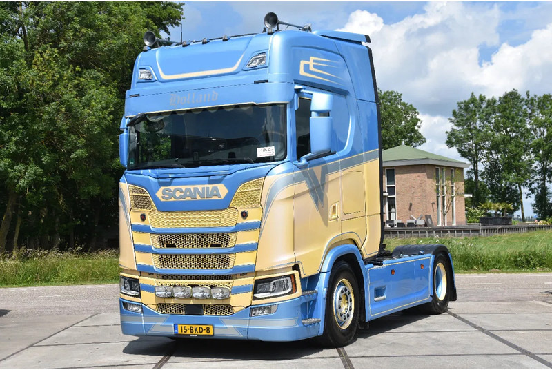 Scania S500 NGS 4x2NB - RETARDER - FULL AIR - PARK. AIRCO - FULL OPTIONS - 4 POINT AIR SUSPENSION - EXCELLENT CONDITION - - Tractor: foto 2 Scania S500 NGS 4x2NB - RETARDER - FULL AIR - PARK. AIRCO - FULL OPTIONS - 4 POINT AIR SUSPENSION - EXCELLENT CONDITION - - Tractor: foto 2