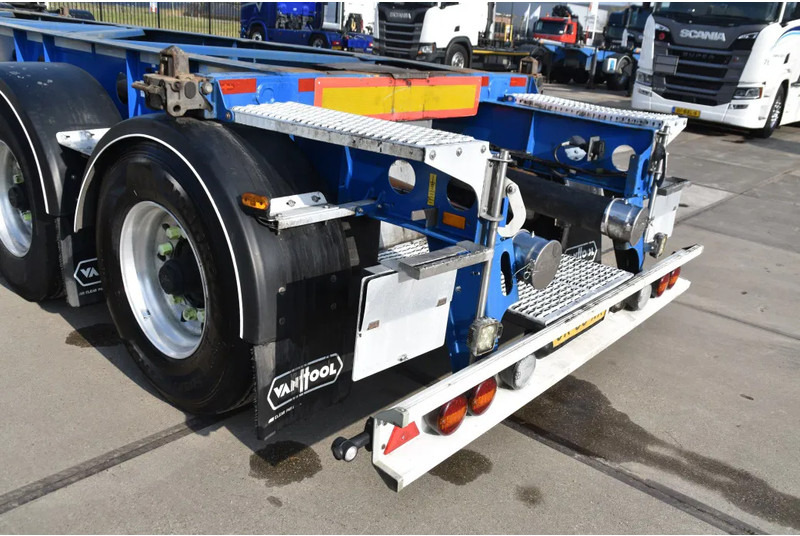 Van Hool A3C002 - ADR FL - 20 FT SWAP - LIFT AXLE - BPW AXLES - DISC BRAKES - 3180 KG EMPTY WEIGHT ! - Semi-reboque transportador de contêineres/ Caixa móvel: foto 3 Van Hool A3C002 - ADR FL - 20 FT SWAP - LIFT AXLE - BPW AXLES - DISC BRAKES - 3180 KG EMPTY WEIGHT ! - Semi-reboque transportador de contêineres/ Caixa móvel: foto 3