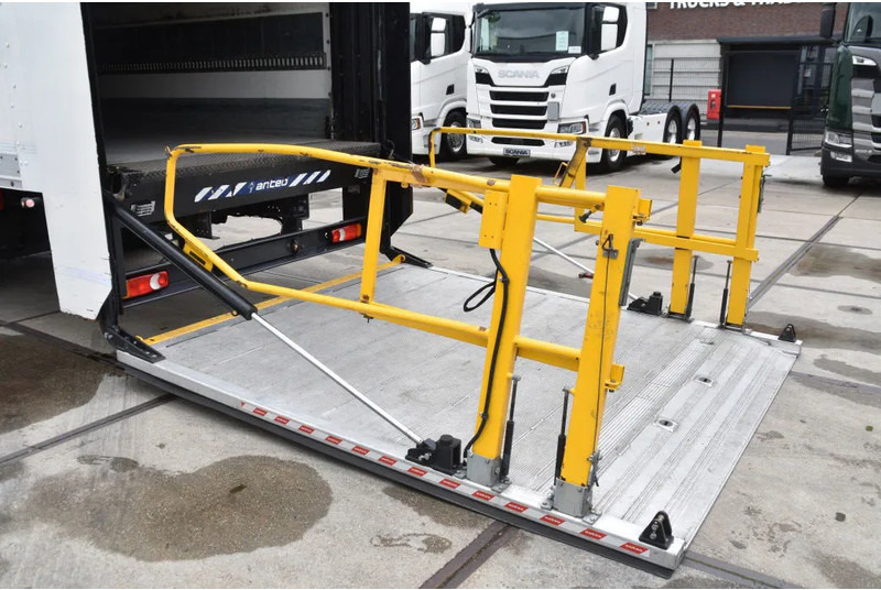 Volvo FL 280 4x2 + BOX - 163 TKM - AIRCO - DOUBLE CARGOFLOOR - ELEVATOR - REMOTE CONTROL - CAMERA - - Camião furgão: foto 4 Volvo FL 280 4x2 + BOX - 163 TKM - AIRCO - DOUBLE CARGOFLOOR - ELEVATOR - REMOTE CONTROL - CAMERA - - Camião furgão: foto 4