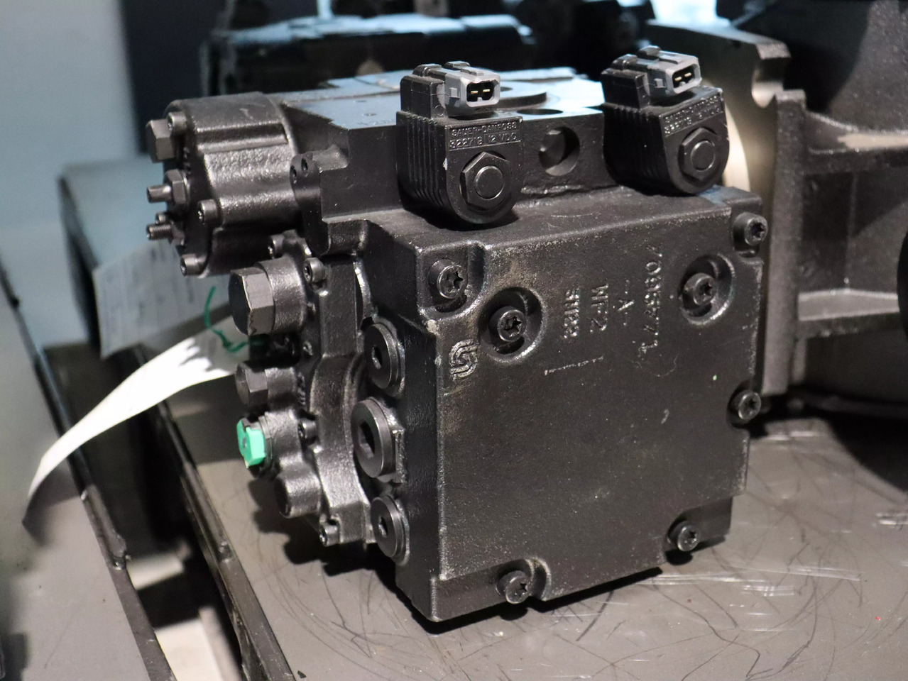 DANFOSS / SAUER 42R28DF8NN53UDXAP1Z3434N61NNNNN - Bomba hidráulica para Máquina de construção: foto 2 DANFOSS / SAUER 42R28DF8NN53UDXAP1Z3434N61NNNNN - Bomba hidráulica para Máquina de construção: foto 2