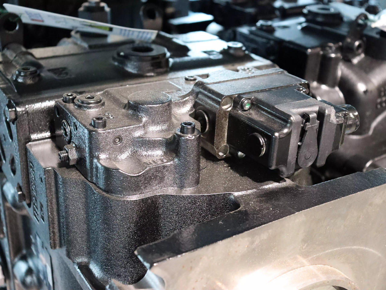 DANFOSS / SAUER 90L250 KA5BC80 S3C8 K03 NNN 424224 - Bomba hidráulica para Máquina de construção: foto 3 DANFOSS / SAUER 90L250 KA5BC80 S3C8 K03 NNN 424224 - Bomba hidráulica para Máquina de construção: foto 3