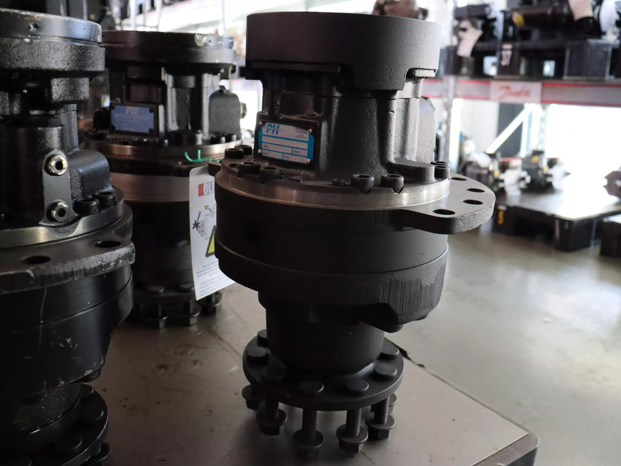 POCLAIN MS05-0-133-F05-1G20-DG00 - Motor hidráulico para Máquina de construção: foto 2 POCLAIN MS05-0-133-F05-1G20-DG00 - Motor hidráulico para Máquina de construção: foto 2