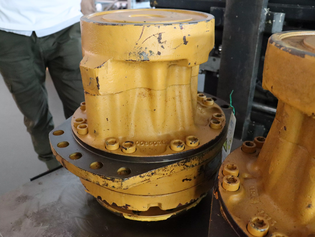 POCLAIN MS18-2-A21-F21-1410-5000 - Motor hidráulico para Máquina de construção: foto 1 POCLAIN MS18-2-A21-F21-1410-5000 - Motor hidráulico para Máquina de construção: foto 1